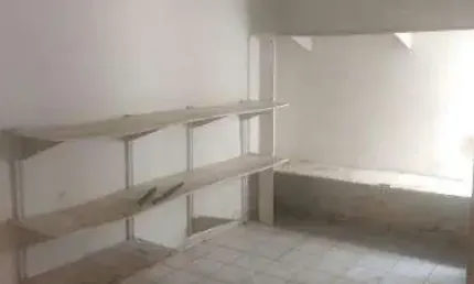 Oportunidade dupla: salão comercial com área residencial anexa