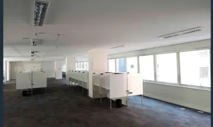 Sala comercial para alugar na Avenida Ipiranga, 324, República, São Paulo, 380 m2 por R$ 7.800
