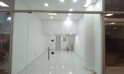 Ponto comercial para alugar na Rua Vinte e Quatro de Maio, 77, República, São Paulo, 26 m2 por R$ 3.600
