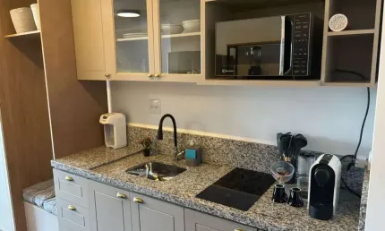 Apartamento com 1 quarto para alugar na Avenida Adolfo Pinheiro, 1535, Santo Amaro, São Paulo, 24 m2 por R$ 3.200