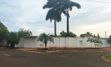 Área com poder Comercial no centro do Bairro Vilas Boas
