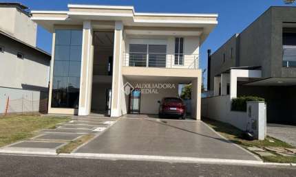 Casa com 3 quartos à venda na Avenida Red Park, 230, São João do Rio Vermelho, Florianópolis, 200 m2 por R$ 1.550.000