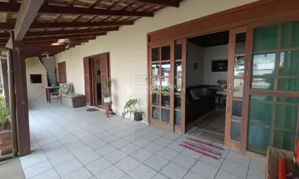Casa com 3 quartos à venda na Rua Quadrangular, 183, Ingleses do Rio Vermelho, Florianópolis, 120 m2 por R$ 692.000