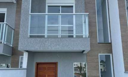 Casa com 2 quartos à venda na Avenida Red Park, 09, São João do Rio Vermelho, Florianópolis, 122 m2 por R$ 629.000