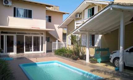 Casa com 3 quartos à venda na Servidão Papaterra, 528, São João do Rio Vermelho, Florianópolis, 404 m2 por R$ 960.000
