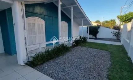 Casa com 3 quartos à venda na Rua Osvaldo Rogério Braga, 472, Ingleses do Rio Vermelho, Florianópolis, 102 m2 por R$ 998.000