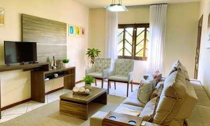 Casa com 3 quartos à venda na Servidão Júlio Petroski, 589, Ingleses do Rio Vermelho, Florianópolis, 223 m2 por R$ 980.000