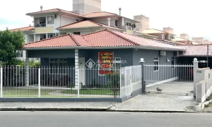 Casa com 7 quartos à venda na Rodovia Tertuliano Brito Xavier, 723, Canasvieiras, Florianópolis, 150 m2 por R$ 2.499.000