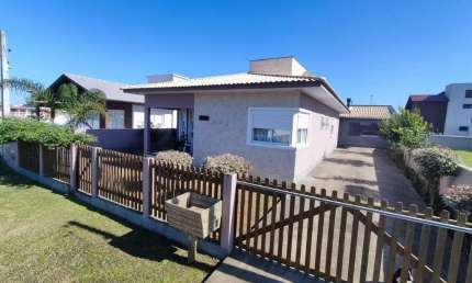 Casa com 2 quartos à venda na A10, 519, Itapirubá, Laguna, 160 m2 por R$ 905.000