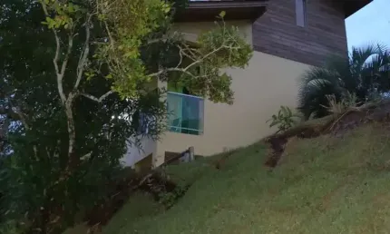 Casa com 2 quartos à venda na Avenida Porto Novo, 10101010, Ibiraquera, Imbituba, 90 m2 por R$ 450.000