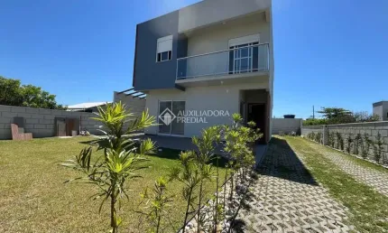 Casa com 2 quartos à venda na Dos Bandeirantes, 2200, Itapiruba, Imbituba, 70 m2 por R$ 638.500