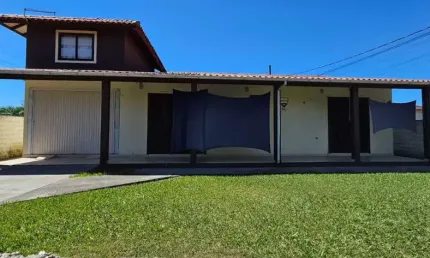 Casa com 2 quartos à venda na Geny Maria Caetana Pereira, 2, Roca Grande, Imbituba, 90 m2 por R$ 320.000