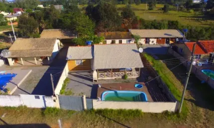 Casa com 5 quartos à venda na José Torres Pires, 1111, Araçatuba, Imbituba, 197 m2 por R$ 395.000