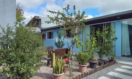 Casa com 4 quartos à venda na estrada geral, 888, alto arroio, imbituba, 200 m2 por r$ 725.000