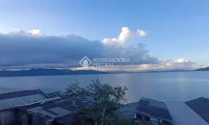 Casa com 3 quartos à venda na Manoel Pacífico Píres, 73, Guaiuba, Imbituba, 135 m2 por R$ 350.000