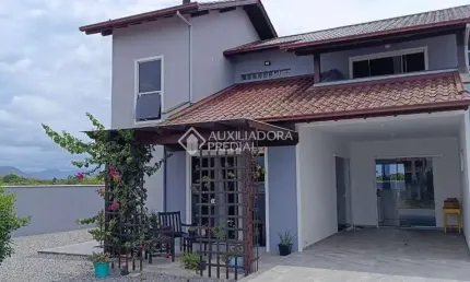 Casa com 2 quartos à venda na Adílio Borges, 02, Alto Arroio, Imbituba, 140 m2 por R$ 720.000
