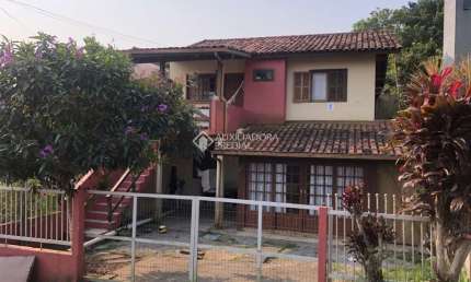 Casa com 4 quartos à venda na Servidão Dona Estelina, 127, Pinguirito, Garopaba, 136 m2 por R$ 760.000
