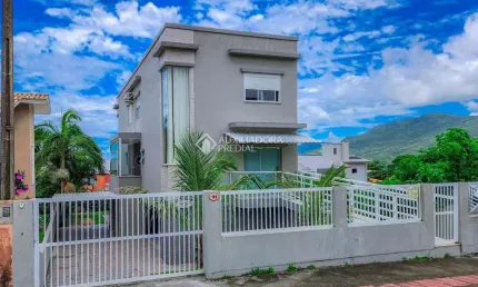 Casa com 4 quartos à venda na Ilha Do Faial, 153, Ambrósio, Garopaba, 300 m2 por R$ 1.950.000