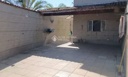 Casa com 2 quartos à venda na francisco munhoz cegarra, 446, balneário plataforma, mongaguá, 250 m2 por r$ 330.000