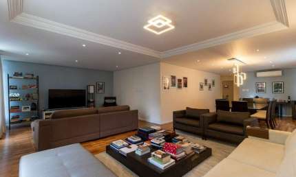 Apartamento tipo para venda com 3 quartos, sendo 3 suítes, 224m²