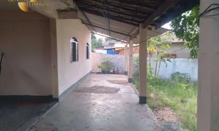 Casa com 4 dormitórios à venda, 210 m² por R$ 320.000,00 - Cristo Rei - Várzea Grande/MT
