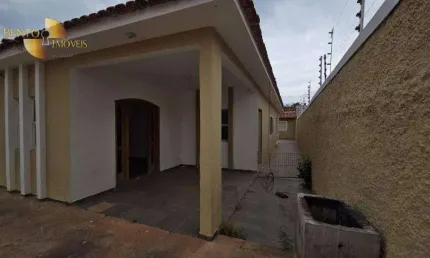 Casa com 3 dormitórios à venda, 250 m² por R$ 695.000,00 - Jardim Primavera - Cuiabá/MT