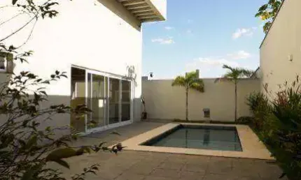 Casa com 3 dormitórios à venda, 265 m² por R$ 2.900.000,00 - Condomínio Florais do Valle - Cuiabá/MT