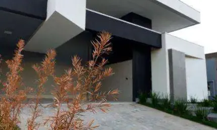 Encontre a paz e o conforto que sua família merecem em um refúgio de alto luxo no florais do valle, cuiabá - mt