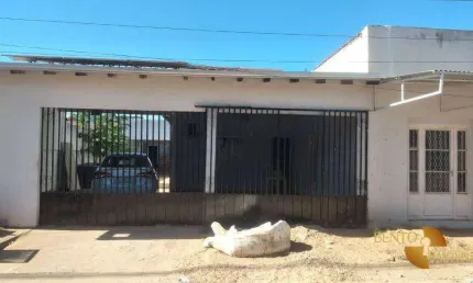 Casa com 3 dormitórios à venda, 220 m² por R$ 250.000,00 - Parque Del Rey - Várzea Grande/MT