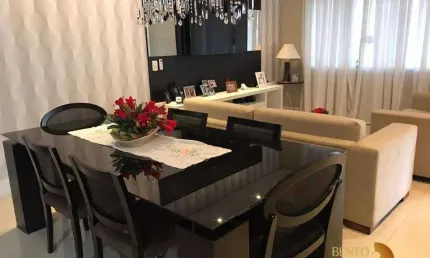 Casa com 3 dormitórios à venda, 130 m² por R$ 720.000 - Jardim Aeroporto - Várzea Grande/MT