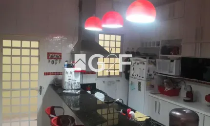 Casa com 3 quartos à venda na Rua Antônio Cesarino, 307, Centro, Campinas, 169 m2 por R$ 640.000