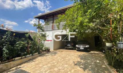 Casa com 3 quartos à venda na Alameda Carlos de Carvalho Vieira Braga, 46, Jardim Jurema, Valinhos, 234 m2 por R$ 795.000