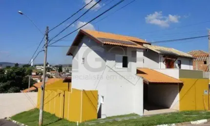 Casa em condomínio fechado com 3 quartos à venda na rua josé de salles pupo, 81, jardim jurema, valinhos, 197 m2 por r$ 800.000