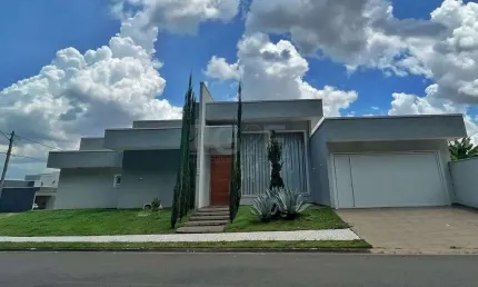 Casa em condomínio fechado com 3 quartos à venda na Avenida Doutor Heitor Nascimento, 900, Jardim de Itapoan, Paulínia, 363 m2 por R$ 2.350.000