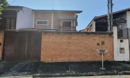 Casa com 3 quartos à venda na Rua Frederico Kaschel, 480, Parque Jambeiro, Campinas, 200 m2 por R$ 900.000