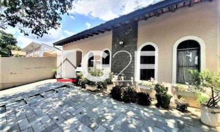 Casa com 3 quartos à venda na Rua Casimiro de Abreu, 154, Vila Coqueiro, Valinhos, 200 m2 por R$ 700.000
