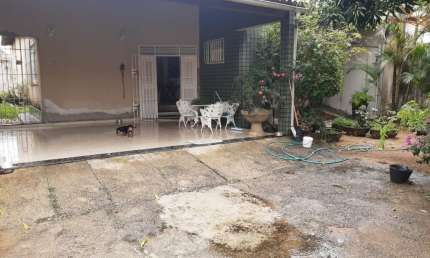 Vendo excelente casa em Nova Parnamirim com 280m² à 100m da Av. Abel Cabral