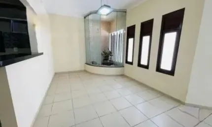 Vendo excelente casa em condomínio fechado com 3 quartos