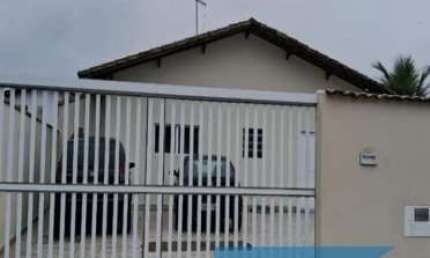 Casa com 2 quartos à venda na Rua Ágata, 158, Cidade da Criança, Praia Grande por R$ 220.000
