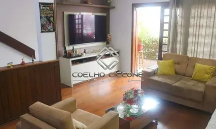 Casa com 4 quartos à venda no Santa Maria, São Caetano do Sul  por R$ 985.000
