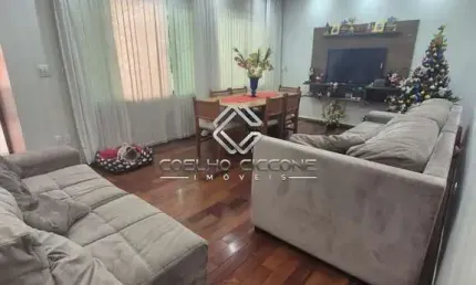 Casa com 3 quartos à venda no Santa Paula, São Caetano do Sul  por R$ 1.075.000
