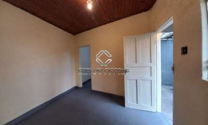 Casa com 1 quarto para alugar no Olímpico, São Caetano do Sul  por R$ 1.600