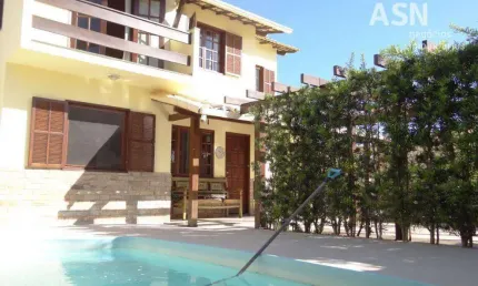 Casa à venda, 300 m² por R$ 699.970,00 - Bosque Beira Rio - Rio das Ostras/RJ