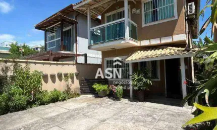 Casa Dúplex com 3 dormitórios à venda, 155 m² por R$ 850.000 - Village Rio das Ostras - Rio das Ostras/RJ
