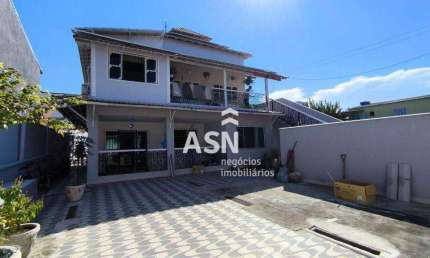 Casa com 221 m² - venda por R$ 630.000 ou aluguel por R$ 2.726/mês (casa de cima,3 quartos) - Cidade Praiana - Rio das Ostras/RJ