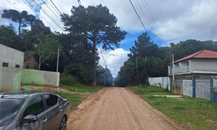 Casa para Venda em São José dos Pinhais, Del Rey, 2 dormitórios, 1 banheiro, 4 vagas