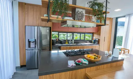 LINDA CASA NA ALAMEDA DAS ÁGUAS, 235 – ITAHYE – SANTANA DE PARNAÍBA/SP