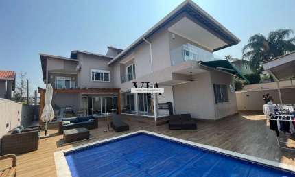 Casa Recém reformada com 04 Suítes no Residencial 11 em Alphaville