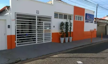 Casa com 4 quartos à venda no Centro, Araguari 