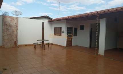 Casa com 3 quartos à venda no Paineiras, Araguari 